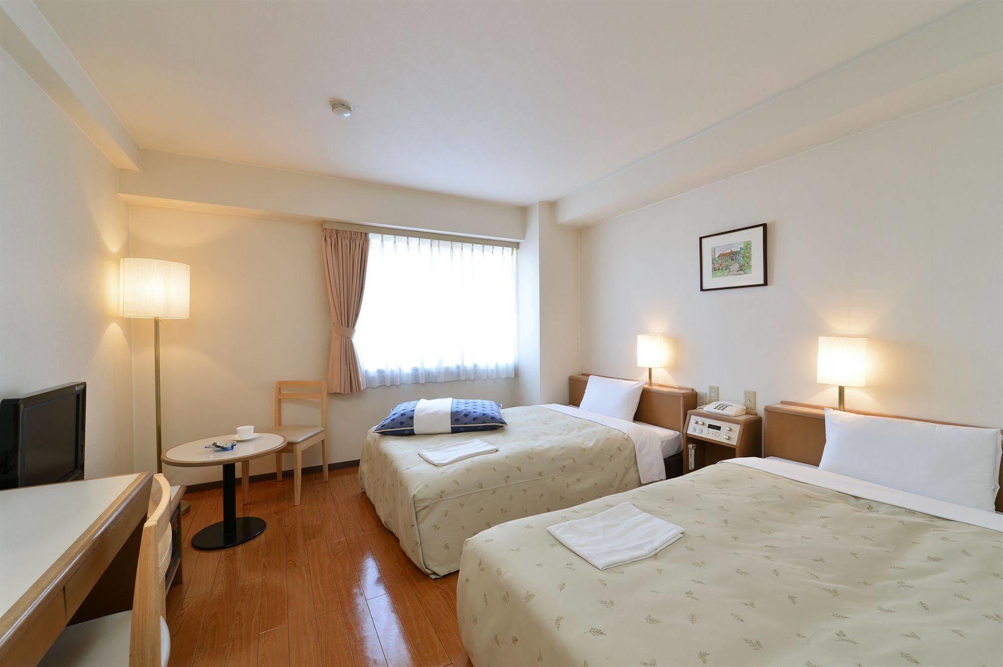 Sapporo Clark Hotel Bagian luar foto