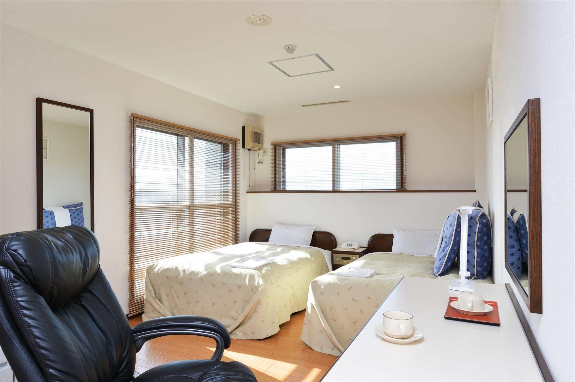 Sapporo Clark Hotel Bagian luar foto