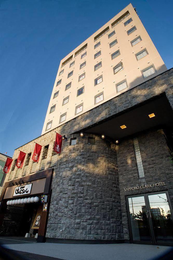 Sapporo Clark Hotel Bagian luar foto